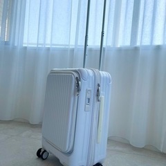 キャリーケース　35ℓ　ホワイト　美品