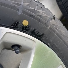 215/60R17　スタッドレスタイヤ　ブリザック