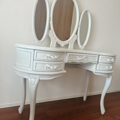 Shabby french Dresserドレッサーの画像