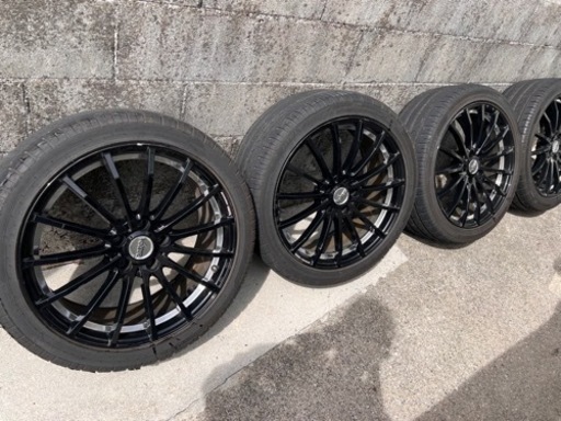 19インチ　　voltec premium