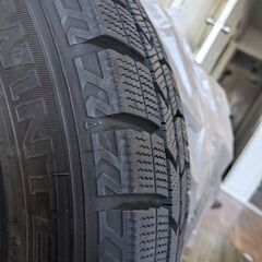 ダンロップ ウィンターマックス WM02 - スタッドレス タイヤ - 185/60R15の画像
