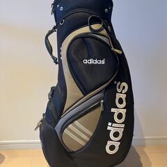 アディダス　キャディバック　フードあり　の画像