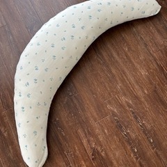 サンデシカ三日月抱き枕 授乳クッションの画像