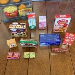 タカラトミー　リカちゃん　コンビニおさつスイっとレジスターです。の画像