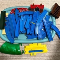 ビッグトーマスとプラレールたくさんの画像
