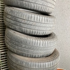中古タイヤ　ミシュラン205/60R16  ４本