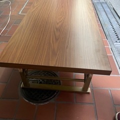 長テーブル4台の画像