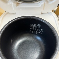 炊飯器の画像