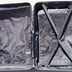 値下げ！■数回程度の使用・超美品■大容量 ハードジッパーケースLサイズ■容量75～80Lぐらいの画像