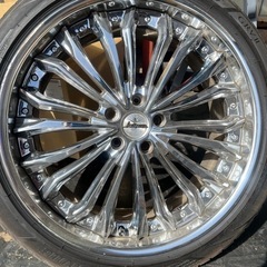 車のパーツ タイヤ、ホイールの画像