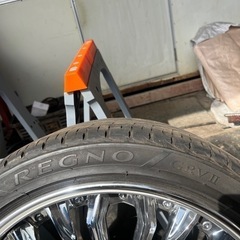 車のパーツ タイヤ、ホイールの画像