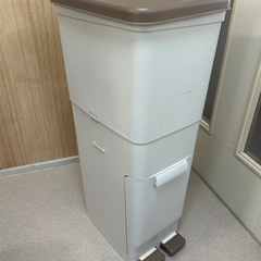 2段、蓋付きゴミ箱