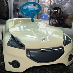 ペダルカー　プジョー風？中古品