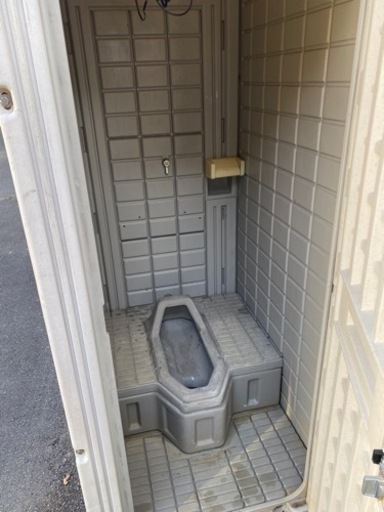 仮設トイレ　水洗　和式