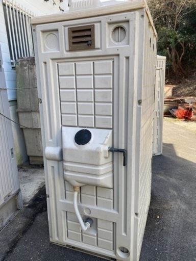仮設トイレ　水洗　和式