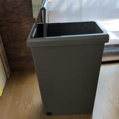 未使用ゴミ箱　蓋スライド式の画像