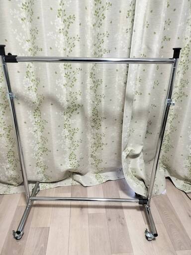 ハンガーラック　幅81～130cm　高さ88～107cm