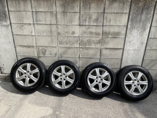 スタッドレスタイヤ195/65R15  ４本セット＋ラック、油圧ジャッキ、十字レンチ