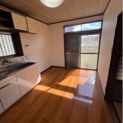 初期費ゼロ🉐ペット可❗️水回り新設❗️DIY可！嵐山BBQ💰敷礼0フリーレント❗️凸版ホンダ、カインズ すき家、ドラッグストア近隣月極駐車場4,000円 - 比企郡