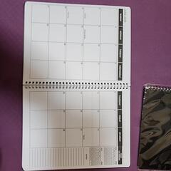22024年全部と2025年6月までのってるカレンダープラナーの画像