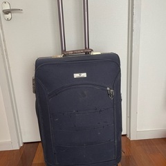大型スーツケース　貰ってください！