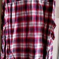 UNIQLOチェック柄ネル生地シャツ(赤)の画像