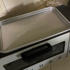 シンプルなオーブントースターの画像