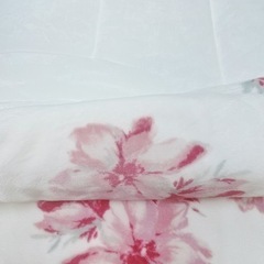 特別価格⭐︎【フランフラン】ふわふわ花柄のこたつ布団の画像