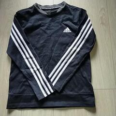 子供用adidas　長Tシャツ