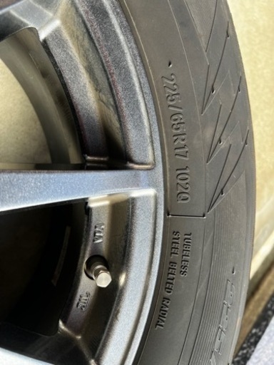 車のパーツ タイヤ、ホイール