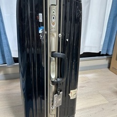 スーツケースの画像