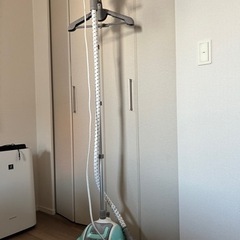 SALAV 改良型 スチームアイロン ハンガーにかけたまま