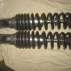 ホンダ　ｃｂ７５０ｆｏｕｒ取り付け　コニーショック値下げの画像