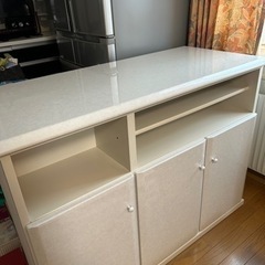 カフェテーブル