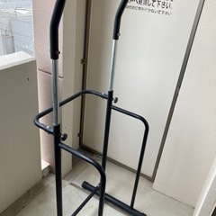 懸垂マシン、ぶら下がり健康器の画像