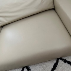 1.5人掛けローソファー！綺麗ですの画像