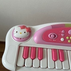 キティ　ピアノの画像