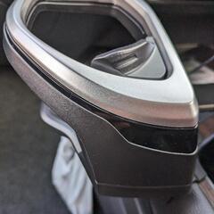 日産　13ノート AURA ドリンクホルダーの画像