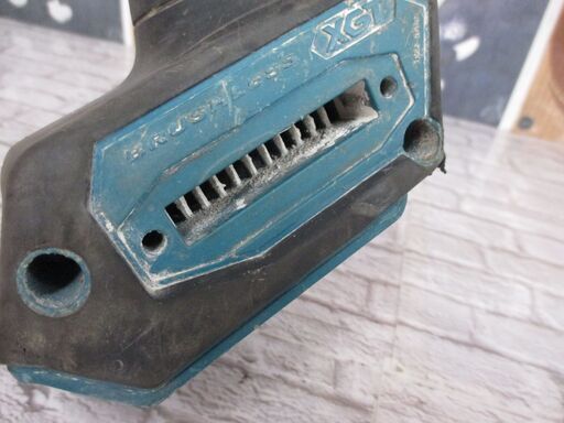 マキタ　makita　GA002GZ　充電ディスクグラインダ　本体のみ　40V　※フィルタ一か所無※　【ハンズクラフト宜野湾店】