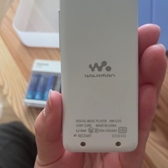 【あげます】ウォークマン、充電器　ジャンク品