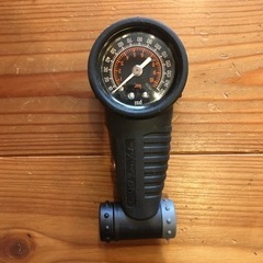 値下げしました！ロードバイク 空気圧測定機