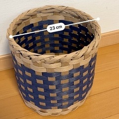 ラスト！割引き中！！　プランターカバー  ゴミ箱カバー。受け渡し場所変更します。 の画像
