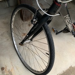 自転車 クロスバイクの画像