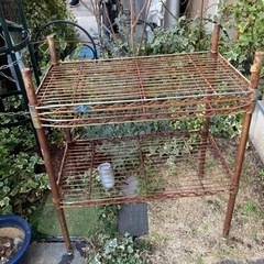 錆びたワイヤーラック　ルミナス　ガーデニングに　鉄屑の画像
