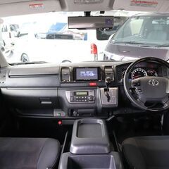 車中泊やファミリーカー、トランポに！ハイエースバン スーパーGL ダークプライム ディーゼル／ユーアイビークル もう少しで終了しますの画像