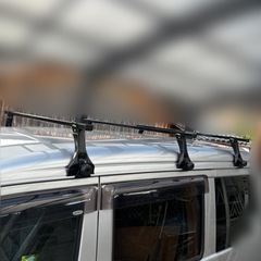 溝付きルーフ用ベースキャリア1本だけの画像