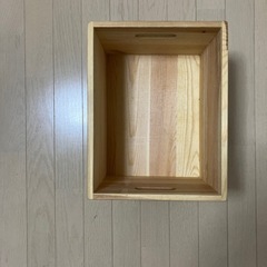 キャスター付きボックス　木製の画像