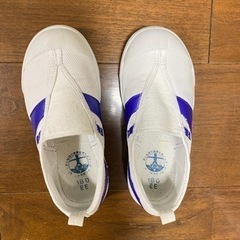 【王子小学校】指定上履き　18.0センチの画像