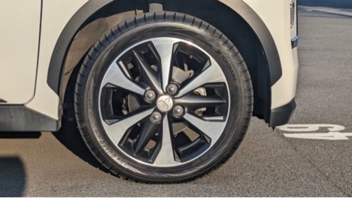 三菱ekスタッドレスタイヤ＆ホイルナット付き