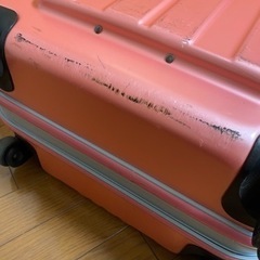 スーツケースの画像